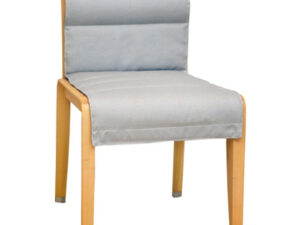 Sedia Giorgetti Ina struttura acero rivestimento tessuto azzurro