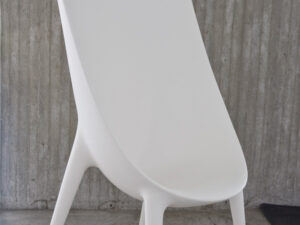 Poltroncina Driade modello Out.In colore bianco