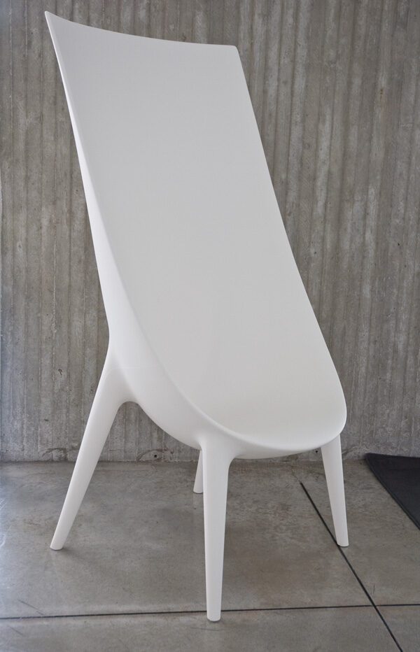 Poltroncina Driade modello Out.In colore bianco