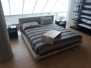Letto matrimoniale in pelle Flou Doze